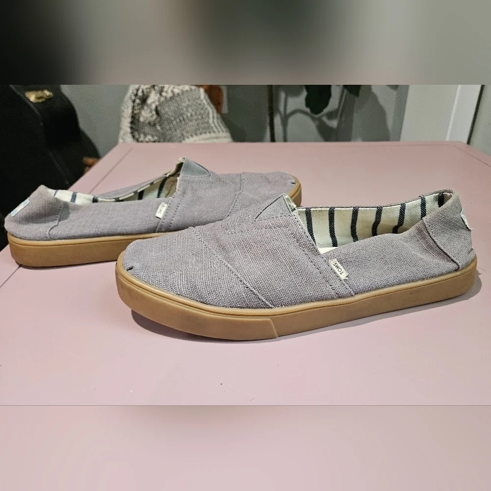 TOMS Alpargata Morning Dove Heritage Canvas Shoes. Size 10